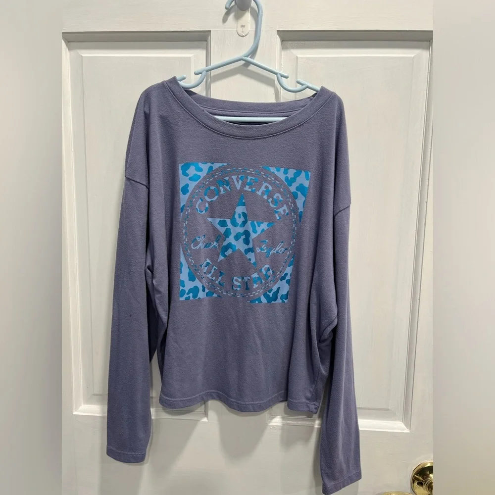 CONVERSE Long Sleeved Sweatshirt SIZE MEDIUM Girls Pre Loved DAMAGE SEE PHOTOS